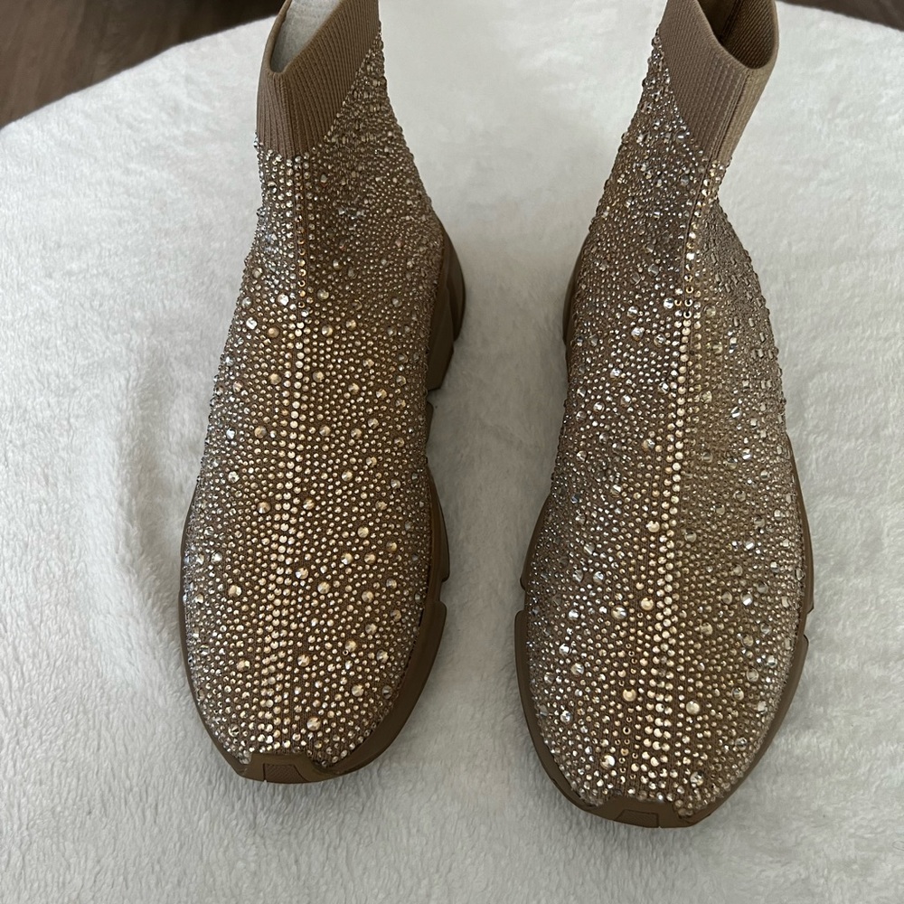 Steve Madden Tan and Gold Rhinestone Sneakers 9.5
